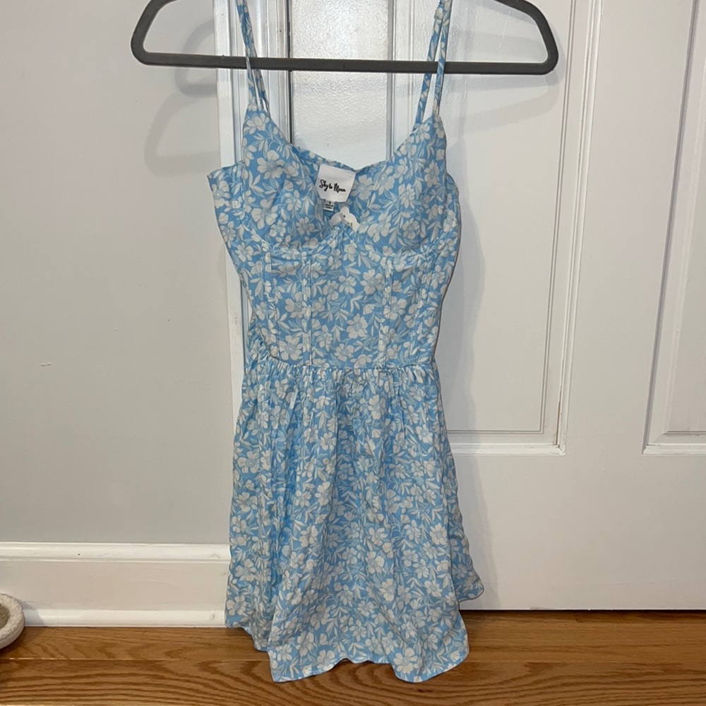 Skylar Madison blue floral underwire dress